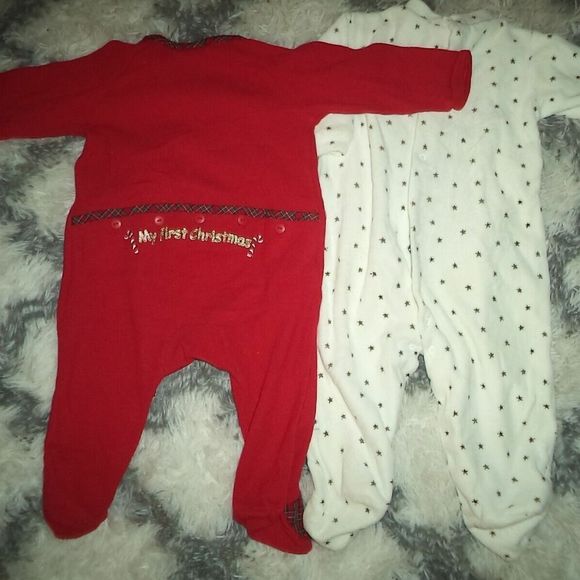 2 PAIRS MY 1ST CHRISTMAS FOOTIE PAJAMAS SLEEPERS VELOUR-GIRLS/BOYS SIZE 3-6 MO - Picture 3 of 3